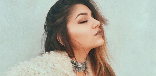 Andrea Russett pc screenshot